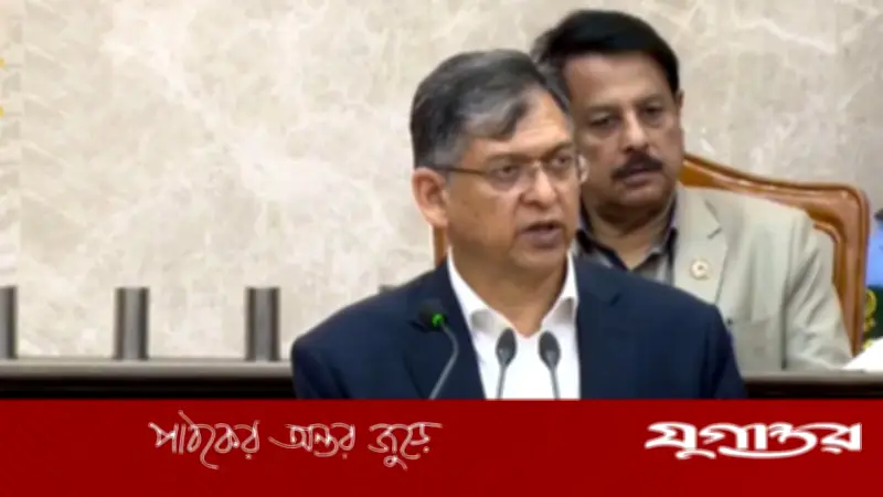 পুলিশে চেইন অব কমান্ড ভাঙলে কঠোর ব্যবস্থার হুঁশিয়ারি স্বরাষ্ট্রমন্ত্রীর