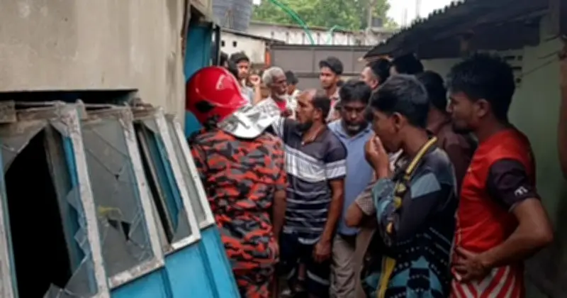 ফতুল্লায় গ্যাস বিস্ফোরণে একই পরিবারের চারজন দগ্ধ
