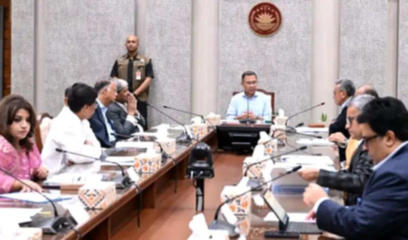 বিএনপি সরকারের আড়াই মাস: আস্থা ধরে রাখার চ্যালেঞ্জ ও সংস্কার প্রশ্নে দ্বিধা