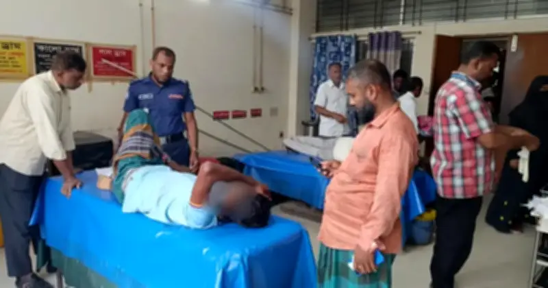 ঝিনাইদহে পানি বিতর্কে সংঘর্ষ, আহত ৮