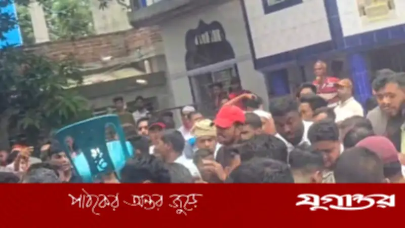 রূপগঞ্জে স্বেচ্ছাসেবক দলের দুই গ্রুপের সংঘর্ষে আহত ১৫
