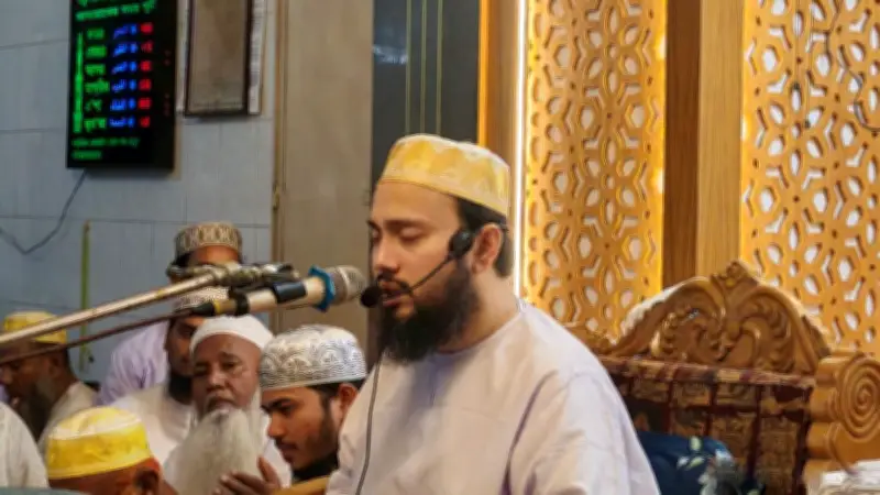 যে আমল আপনার ভিতরে নাই, সে আমল অন্য কাউকে করতে বলবেন না: ছারছীনার পীর