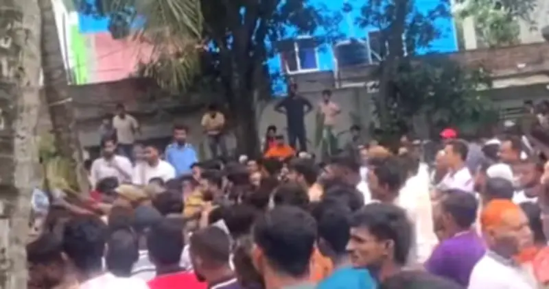 রূপগঞ্জে স্বেচ্ছাসেবক দলের দুই পক্ষের সংঘর্ষে আহত ১২