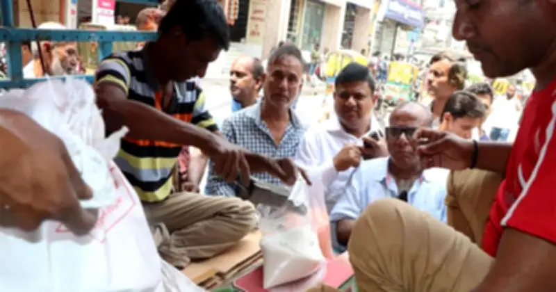 ঈদুল আজহা উপলক্ষে রাজশাহীতে টিসিবির ট্রাক সেল শুরু