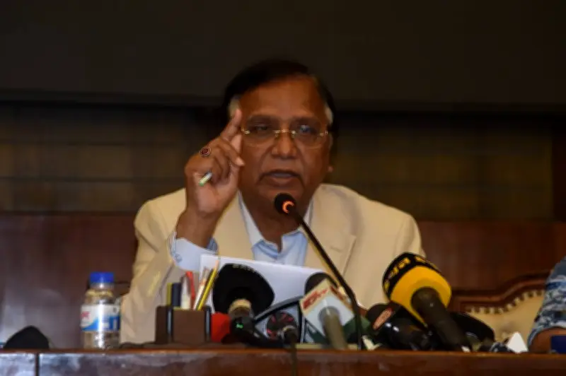 বাসাবাড়ি থেকে ১০০ টাকার বেশি নিলে লাইসেন্স বাতিলের হুঁশিয়ারি