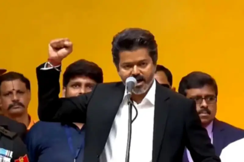 তামিলনাড়ুতে ৭১৭ সরকারি মদের দোকান বন্ধের নির্দেশ মুখ্যমন্ত্রী বিজয়ের