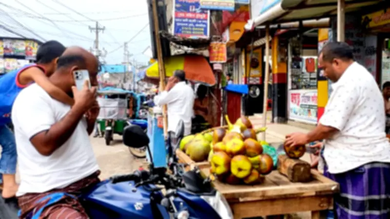 তালশাঁসে প্রশান্তি, বাসচাপায় পিতা-পুত্র নিহত, মাদক মামলায় পুলিশের কঠোর অবস্থান