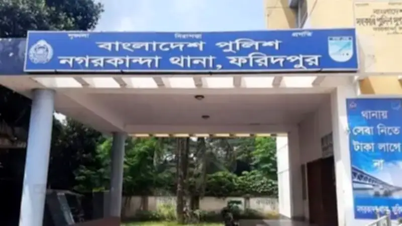 ছোট ভাইয়ের বিরুদ্ধে বড় ভাইয়ের কবজি কেটে নেওয়ার অভিযোগ