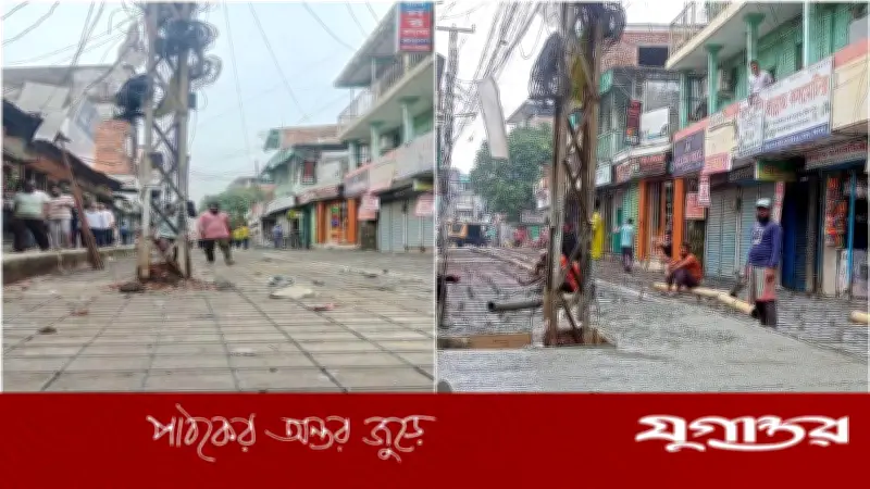 সৈয়দপুরে রাস্তার মাঝে বৈদ্যুতিক খুঁটি রেখেই চলছে নির্মাণ, ঝুঁকিতে যানবাহন