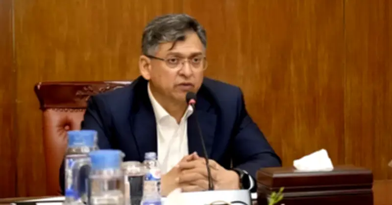 চাঁদাবাজির তথ্য পেলে ব্যবস্থা নেবে সরকার: স্বরাষ্ট্রমন্ত্রী