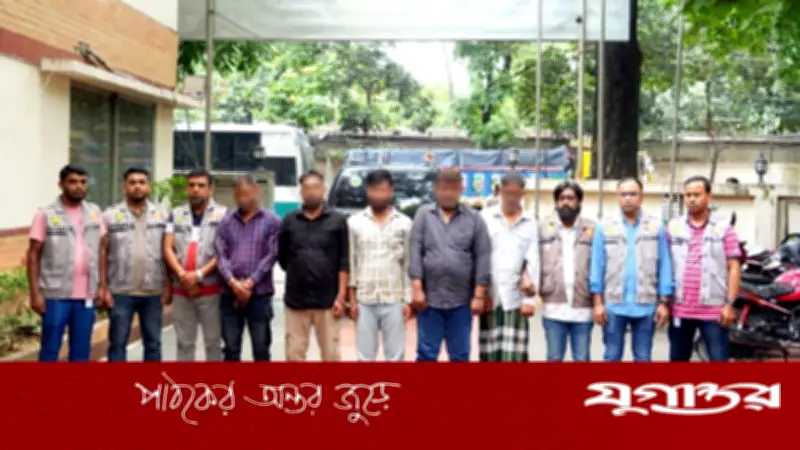 রাজধানীতে অস্ত্র ও বিস্ফোরকসহ ডাকাত দলের ৫ সদস্য গ্রেফতার