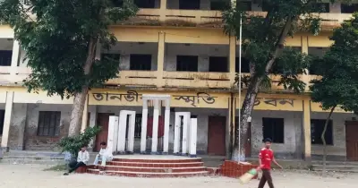 ভুল সিলেবাসে পরীক্ষা: ৫৪ শিক্ষার্থীর ভবিষ্যৎ অনিশ্চিত