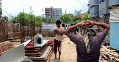 রাজশাহী টাওয়ার নির্মাণ বন্ধের অভিযোগ, চাঁদা দাবি ও অপহরণ চেষ্টা মামলা