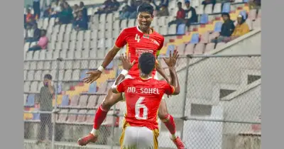 শিরোপা নিশ্চিতের ম্যাচে বসুন্ধরা কিংস-আবাহনী