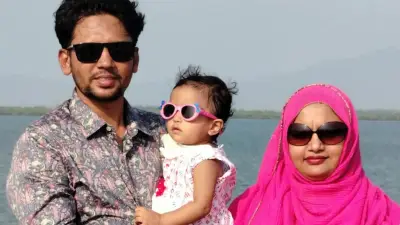 মটরসাইকেল থেকে ছিটকে পড়ে শিশুর মৃত্যু, বাঁচাতে গিয়ে মাও নিহত