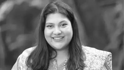 কাল আসবে কারিনার মরদেহ, দাফন সোমবার জাবিতে