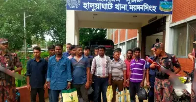 হালুয়াঘাট সীমান্তে বিএসএফের হাতে আটক ১০ বাংলাদেশি বিজিবির কাছে হস্তান্তর