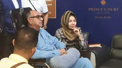 মির্জা আব্বাস দেশে ফিরছেন, বিসিবি নির্বাচনের তফশিল ঘোষণা