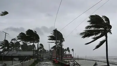 ১৭ অঞ্চলে বজ্রবৃষ্টিসহ ঝড়ের পূর্বাভাস, বিএনপির শ্রমিক সমাবেশ