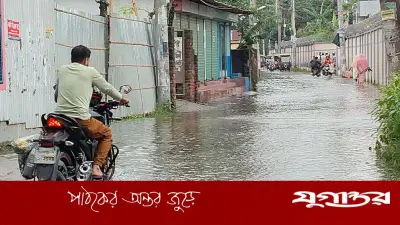 টানা বৃষ্টিতে রংপুরের ৩৩ ওয়ার্ড প্লাবিত, পানিবন্দি ৩ হাজার পরিবার