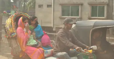 বৃষ্টি সত্ত্বেও ঢাকার বায়ু 'অস্বাস্থ্যকর', দূষণে তৃতীয়