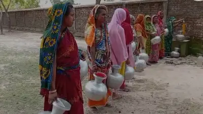 শ্যামনগরে পানির সংকট: দৈনন্দিন লড়াই ও অমূল্য প্রতিটি ফোঁটা