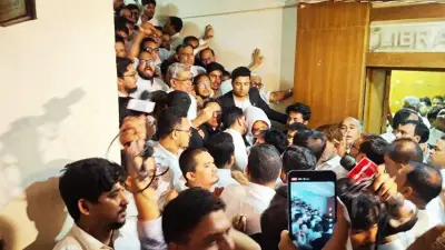 চট্টগ্রাম আইনজীবী সমিতির নির্বাচনে হট্টগোল, ভাঙল ৪৯ বছরের রেকর্ড