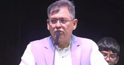 পুলিশের পোশাক পরিবর্তন, প্যান্ট হবে খাকি রঙের