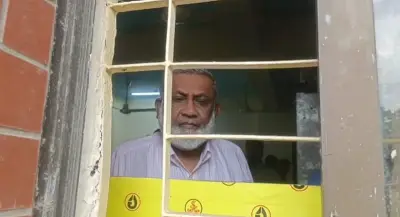 পবিপ্রবিতে প্রকল্প পরিচালককে অবরুদ্ধ, দুর্নীতি ও চাঁদাবাজির অভিযোগ