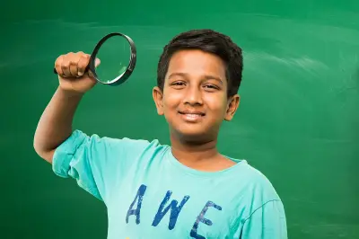 আদর্শ স্কুল নির্বাচনে ব্রিটিশ কারিকুলামের গুরুত্ব ও শিক্ষার্থীর সামগ্রিক বিকাশ