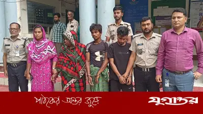 ভৈরবে মাদকবিরোধী অভিযানে নারী কারবারি গ্রেফতার, দুই ক্রেতা আটক