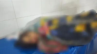ট্রেনের নিচে ঝাঁপিয়ে স্ত্রীর আত্মহত্যা, হাসপাতালে স্বামী