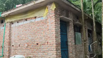 লালমনিরহাটে ত্রাণের টিন-টাকা ফেরত দিলেন বিএনপি নেতাসহ চার সচ্ছল ব্যক্তি