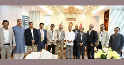 প্রধানমন্ত্রীর সঙ্গে পোশাক শিল্প নেতাদের সৌজন্য সাক্ষাৎ