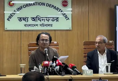 যুক্তরাষ্ট্র-বাংলাদেশ বাণিজ্যচুক্তি বাতিল নয়, পর্যালোচনার পক্ষে তথ্য উপদেষ্টা