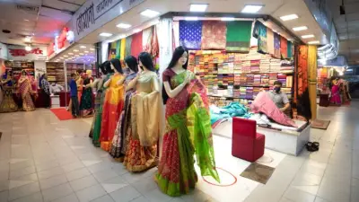 শপিংমল-দোকানপাট খোলা রাখার নতুন সময় নির্ধারণ