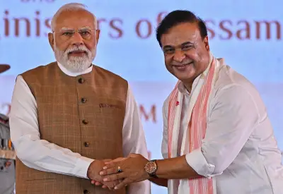 আসামের মুখ্যমন্ত্রী হিসেবে শপথ নিলেন হিমন্ত বিশ্বশর্মা