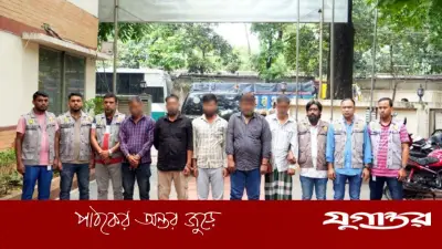 রাজধানীতে অস্ত্র ও বিস্ফোরকসহ ডাকাত দলের ৫ সদস্য গ্রেফতার
