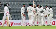 প্রথম সেশনে চাপে বাংলাদেশ, শান্ত-মুশফিকের প্রতিরোধে স্বস্তি