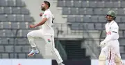 সিলেট টেস্টে বাংলাদেশের লিড ১৫৬ রান, হাতে ৭ উইকেট