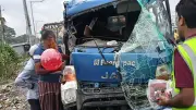 ভাঙ্গা এক্সপ্রেসওয়েতে ট্রাকের পেছনে ট্রাকের ধাক্কায় নিহত ২