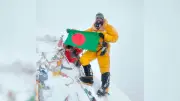 মাউন্ট মাকালু জয় করে বাবর আলীর চোখে অশ্রু, বন্ধুর মৃত্যুর স্মৃতি