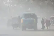 বৃষ্টির পরও কমছে না ঢাকার বায়ুদূষণ, অবস্থান চতুর্থ