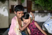 কুষ্টিয়ায় বজ্রপাতে কৃষকের মৃত্যু, বাবার লাশের পাশে কান্নায় ভেঙে পড়ল দুই শিশু