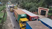 দুর্ঘটনার পর উল্টোপথে যান চলাচলে ঢাকা-চট্টগ্রাম মহাসড়কে ১০ কিমি যানজট