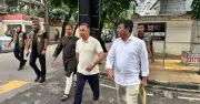 বাসা থেকে হেঁটে রাজনৈতিক কার্যালয়ে গেলেন বিএনপি নেতা