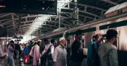 মেট্রোরেলে প্রবীণ ও প্রতিবন্ধীদের জন্য ২৫% ভাড়া ছাড়