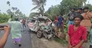 ফরিদপুরে বাস-অ্যাম্বুলেন্স সংঘর্ষে ৫ নিহত