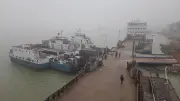 প্রচণ্ড কালবৈশাখীতে পাটুরিয়া-দৌলতদিয়া নৌরুটে ফেরি চলাচল বন্ধ