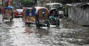 রাজধানীতে ভারি বৃষ্টি, জলাবদ্ধতায় দুর্ভোগ